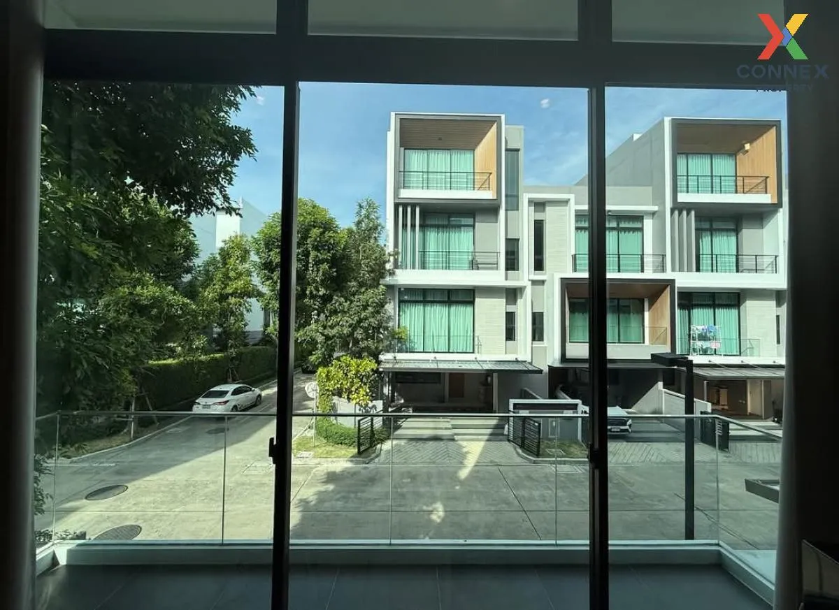 For Rent Townhouse/Townhome  , Nirvana DEFINE Srinakarin-Rama 9 ,