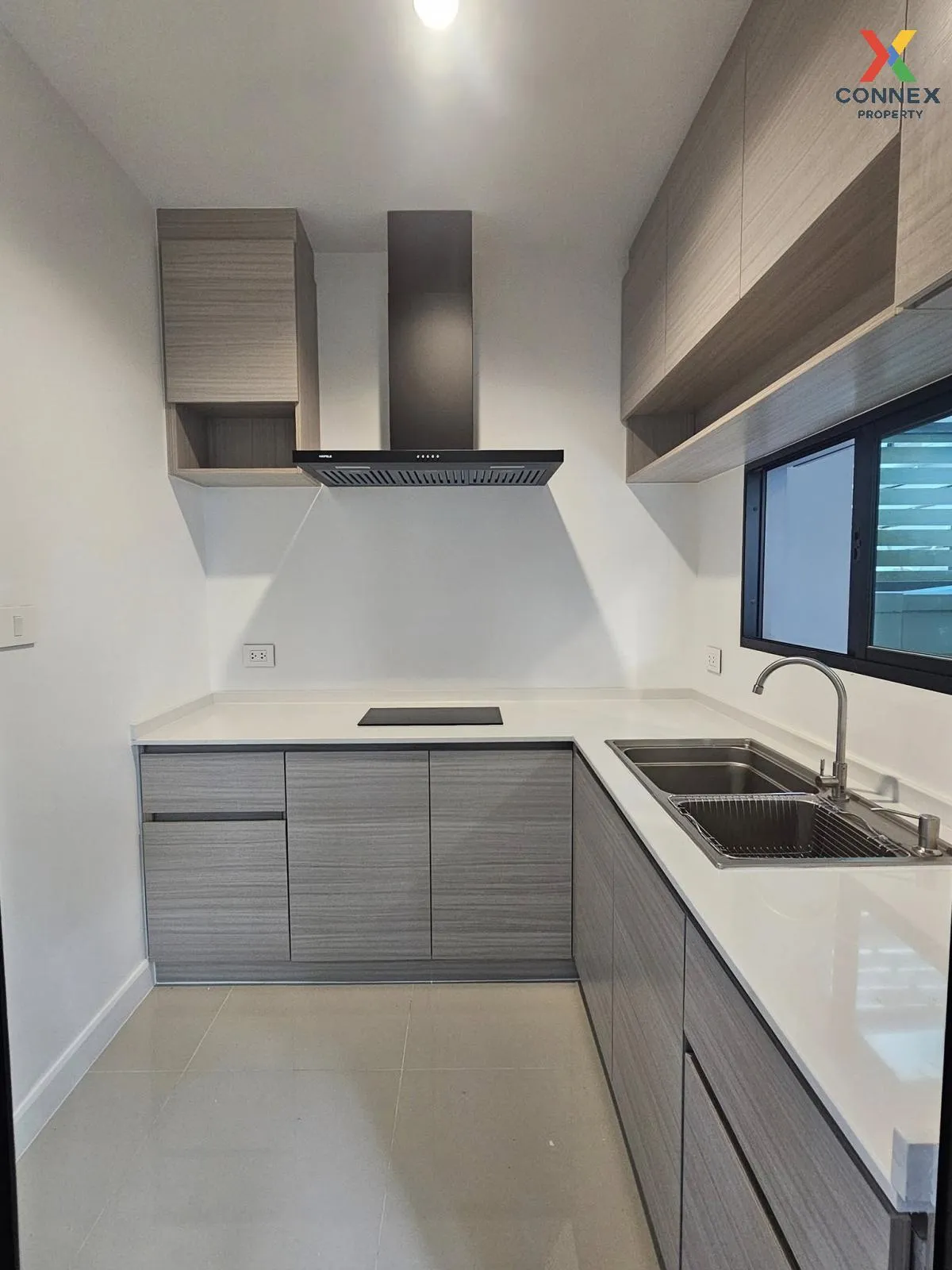 For Rent Townhouse/Townhome  , Nirvana DEFINE Srinakarin-Rama 9 ,