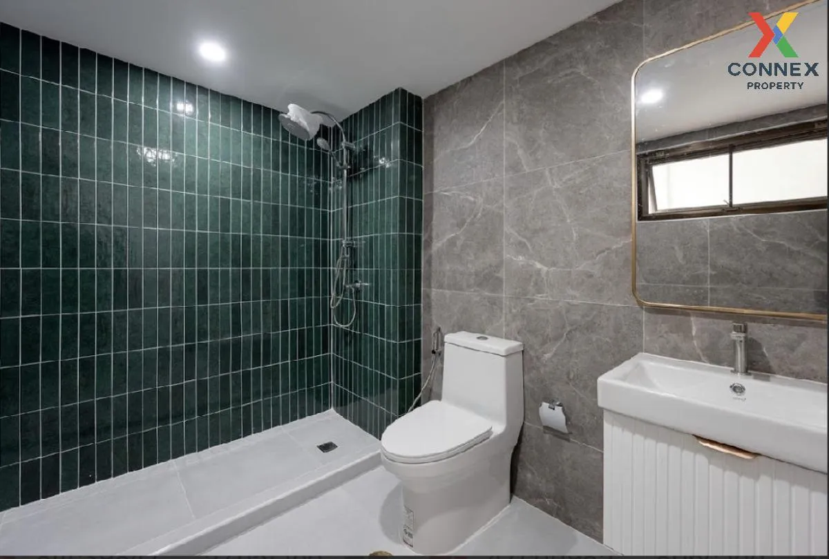 ขายคอนโด   เพรสทีจ ทาวเวอร์ ห้องมุม หน้ากว้าง รีโนเวทใหม่ BTS-อโศ