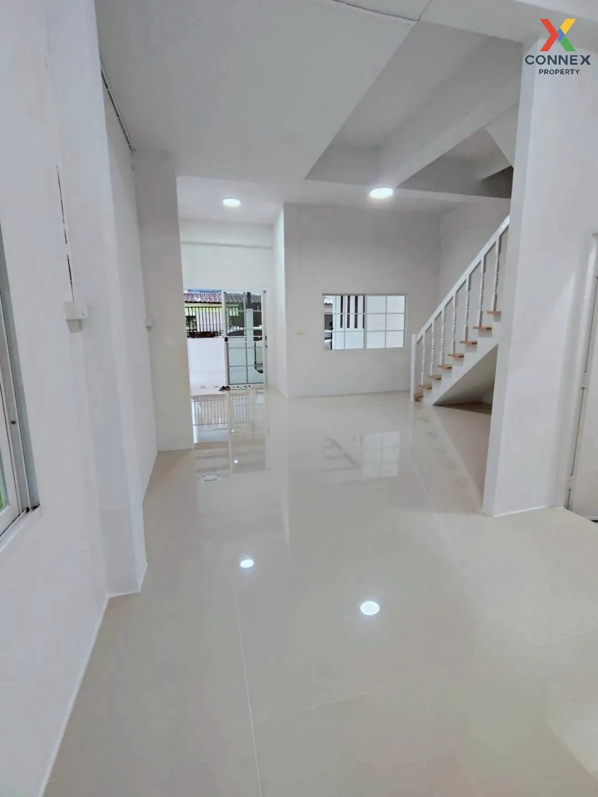 For Sale Townhouse/Townhome  , Baan Suktawee Village , Salathamma