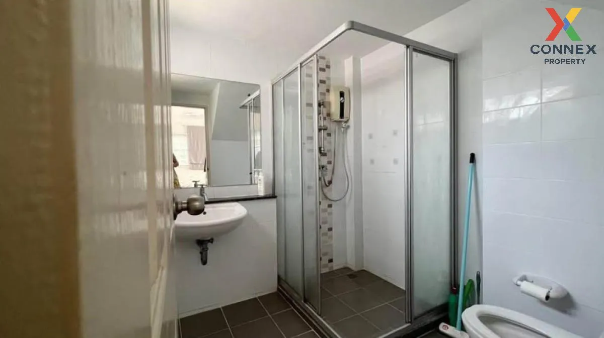 For Sale House , TRENDY TARA BANGYAI , Bang Khu Rat , Bang Bua Th