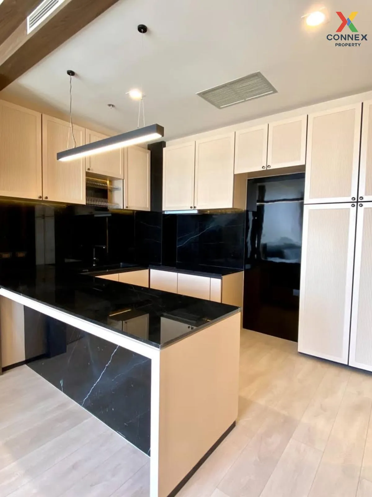 For Sale Condo , Noble Ploenchit , nice view , high floor , BTS-P For Sale Condo , Noble Ploenchit , nice view , high floor , BTS-P