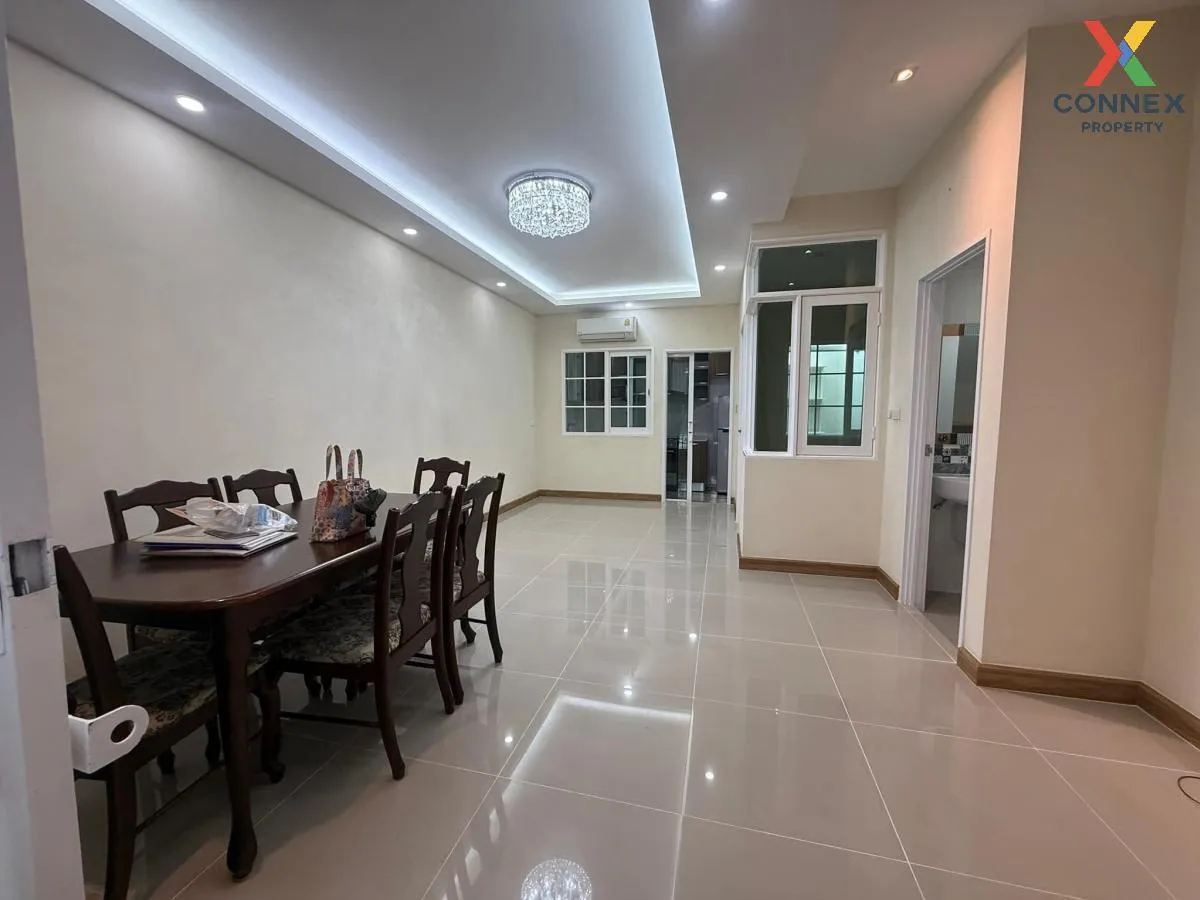 For Rent Townhouse/Townhome  , Golden Town Sukhumvit - Bearing BT 2