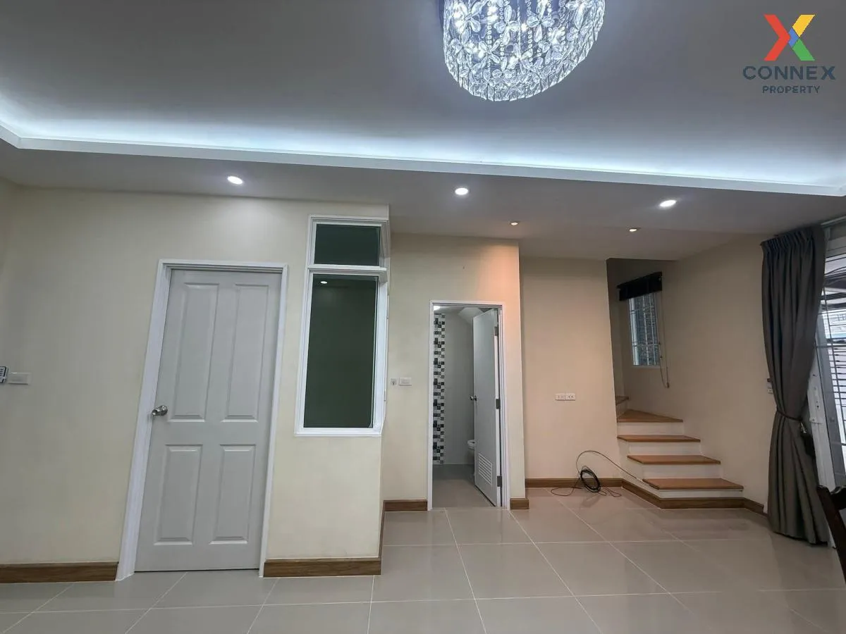 For Rent Townhouse/Townhome  , Golden Town Sukhumvit - Bearing BT 3