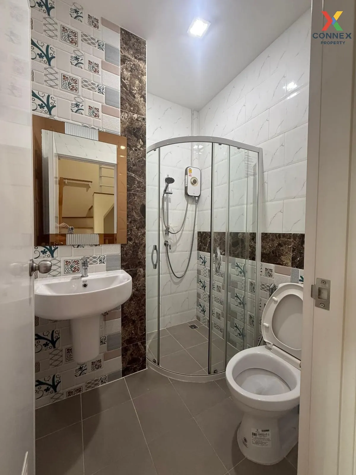 For Rent Townhouse/Townhome  , Golden Town Sukhumvit - Bearing BT