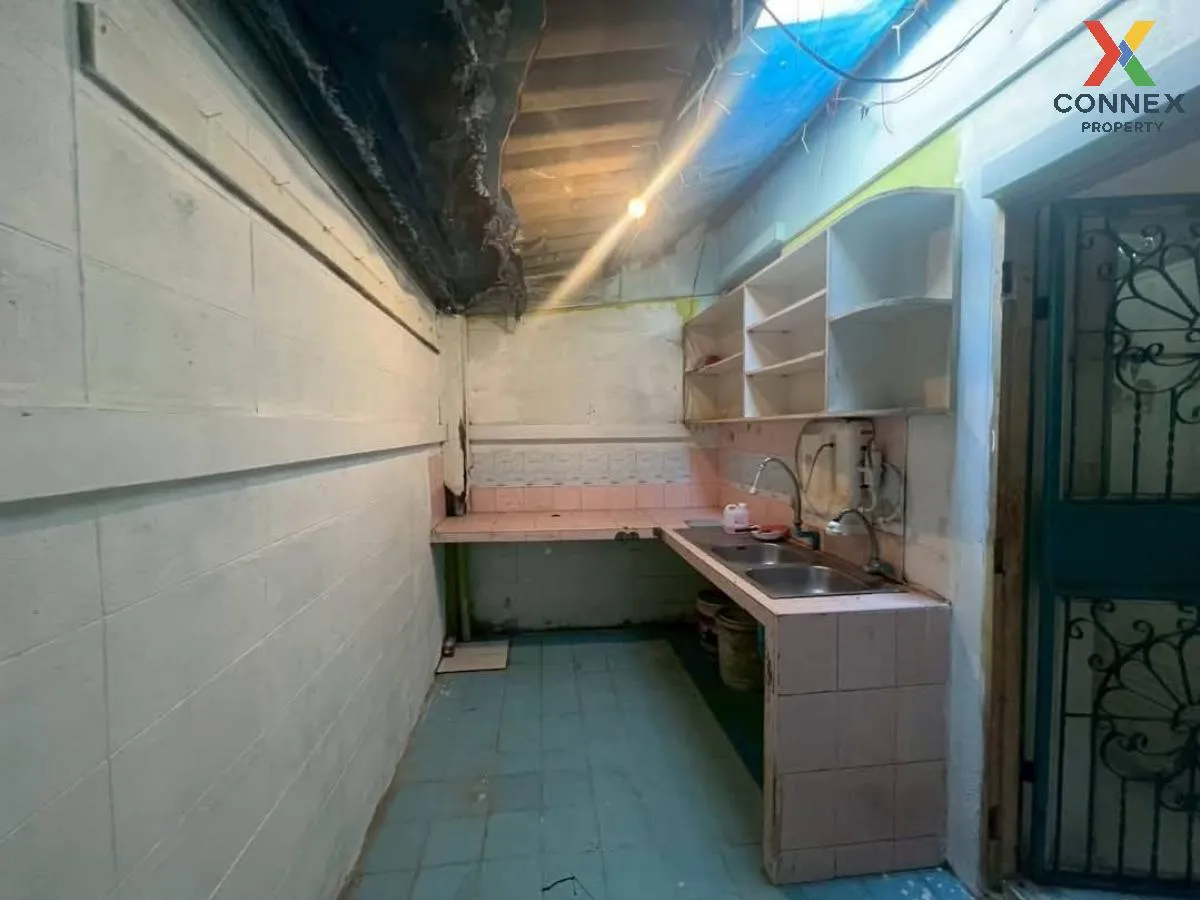 For Sale Townhouse/Townhome  , Baan Thepharak Km. 25 , Bang Phria 4