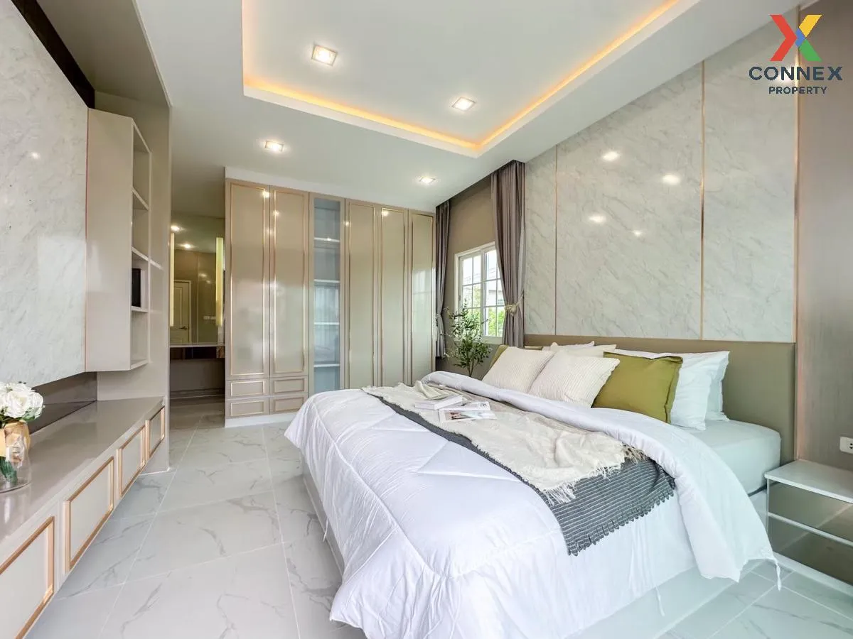 For Sale House , Golden Neo Sathorn , corner unit , wide frontage