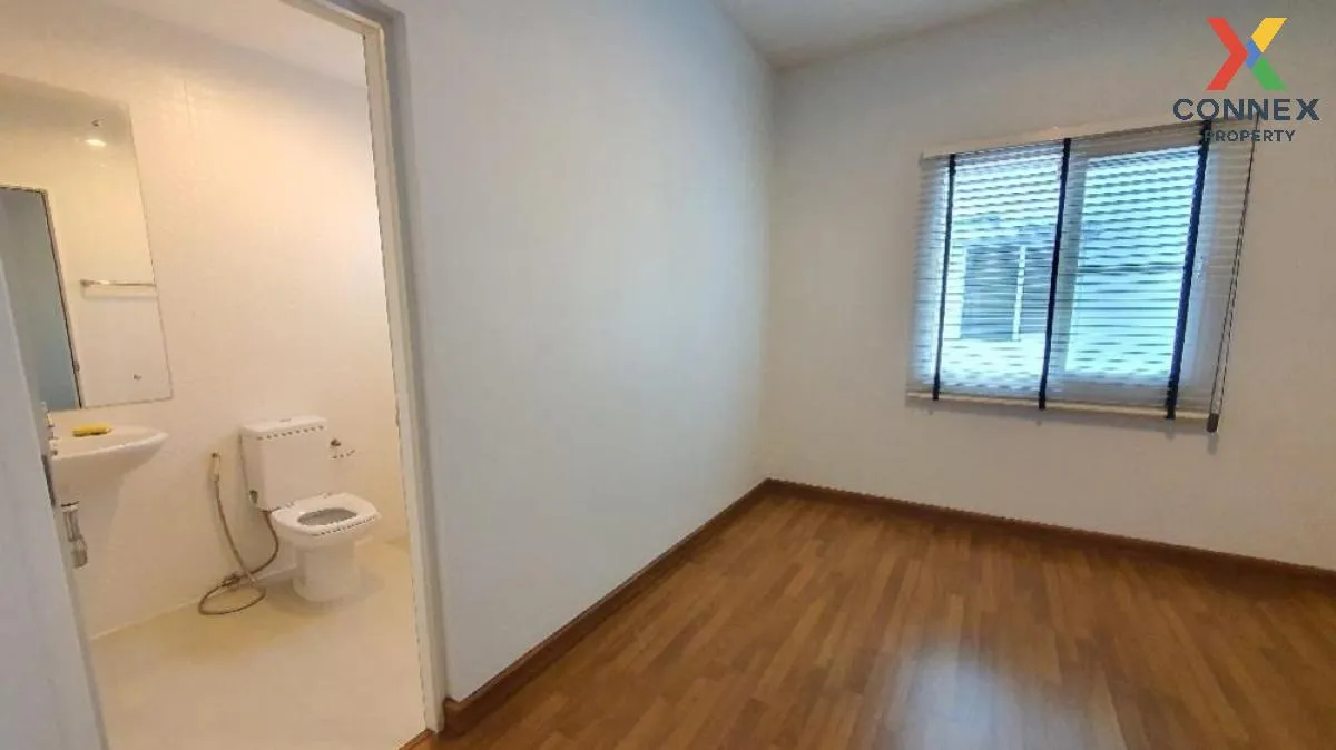 For Rent Townhouse/Townhome  , The Ricco Town Watcharapol , Tha R