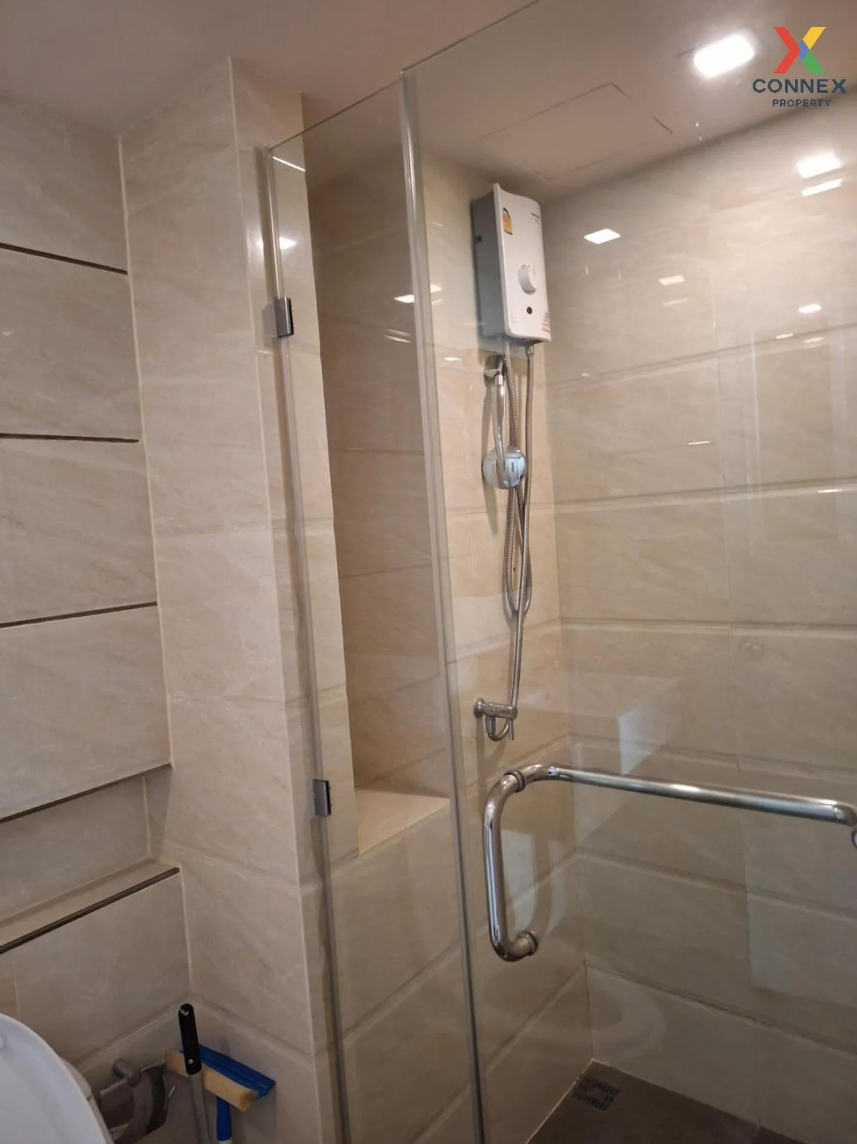 ขายคอนโด  เดอะ ไลท์ นิวยอร์ค BTS-ปุณณวิถี บางจาก เขต พระโขนง กรุง