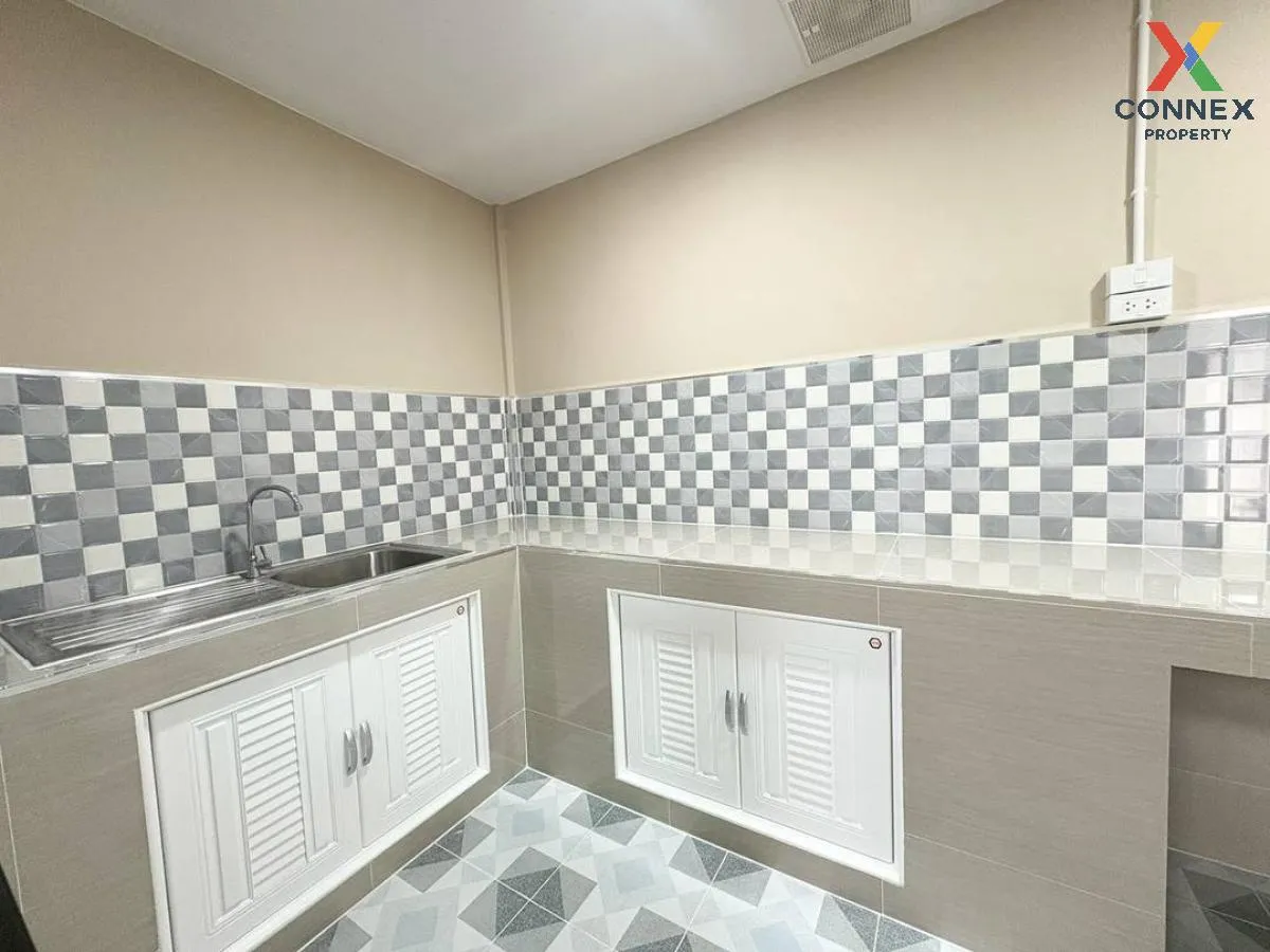 ขายทาวน์เฮ้าส์/ทาวน์โฮม  บ้านบัวทอง 4 บ้านกล้วย-ไทรน้อย รีโนเวทให