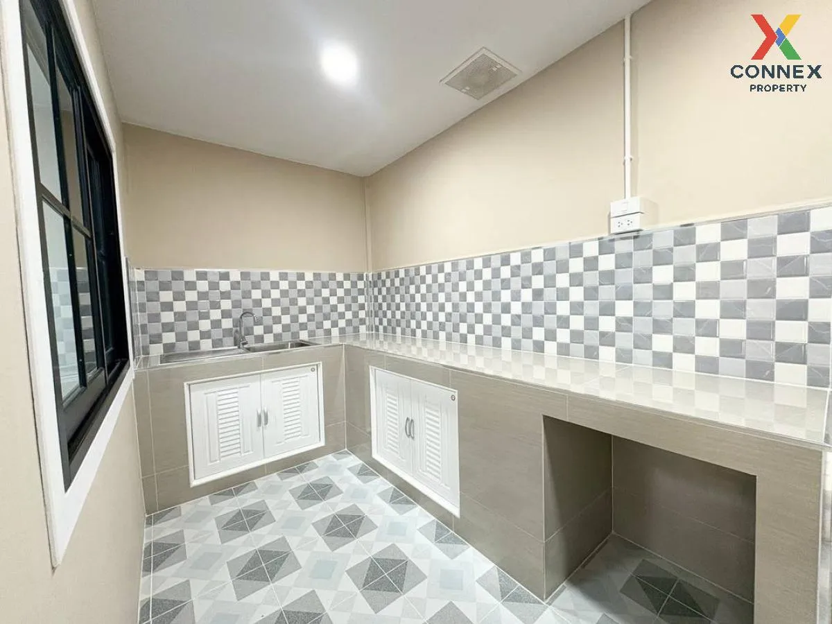 ขายทาวน์เฮ้าส์/ทาวน์โฮม  บ้านบัวทอง 4 บ้านกล้วย-ไทรน้อย รีโนเวทให