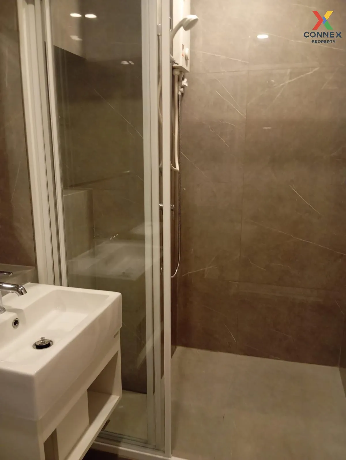 เช่าคอนโด  บลู สุขุมวิท 105 ห้องมุม BTS-แบริ่ง บางนา เขต บางนา กร