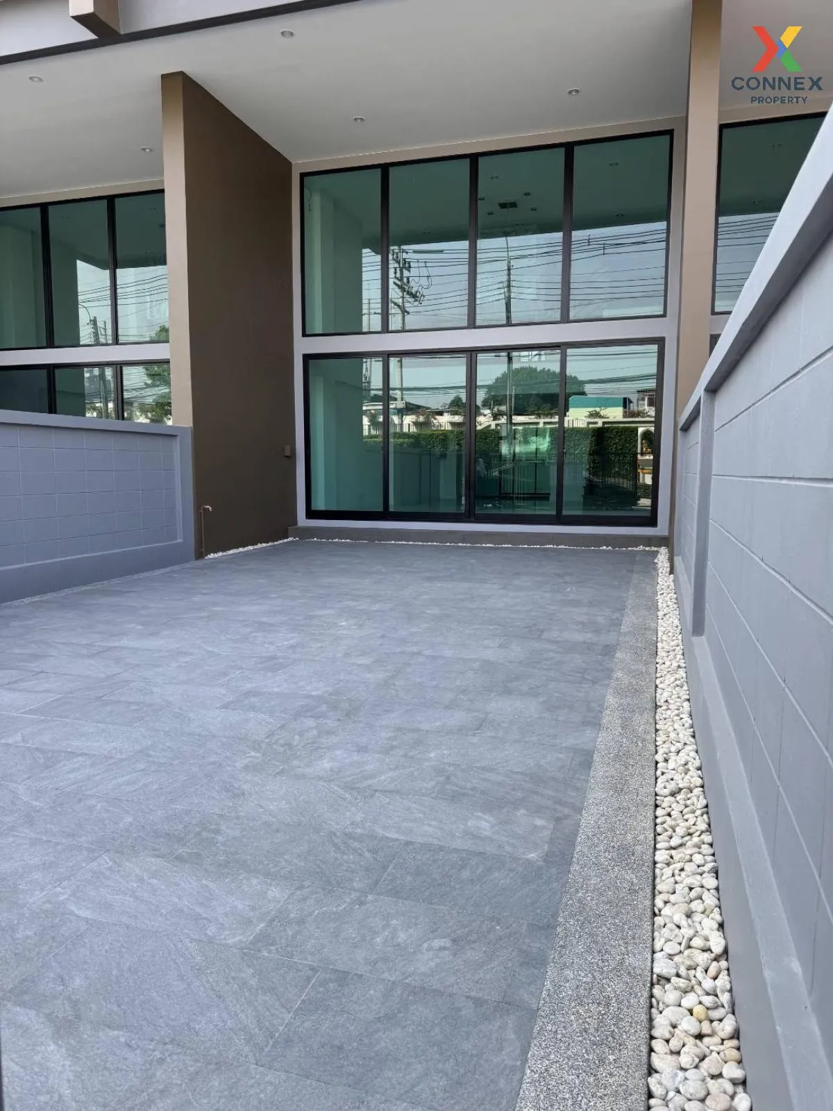 เช่าโฮมออฟฟิศ  ศุภาลัย แกรนด์ เอสเซ้นส์ @ ท่าพระ อินเตอร์เชนจ์ วั 1