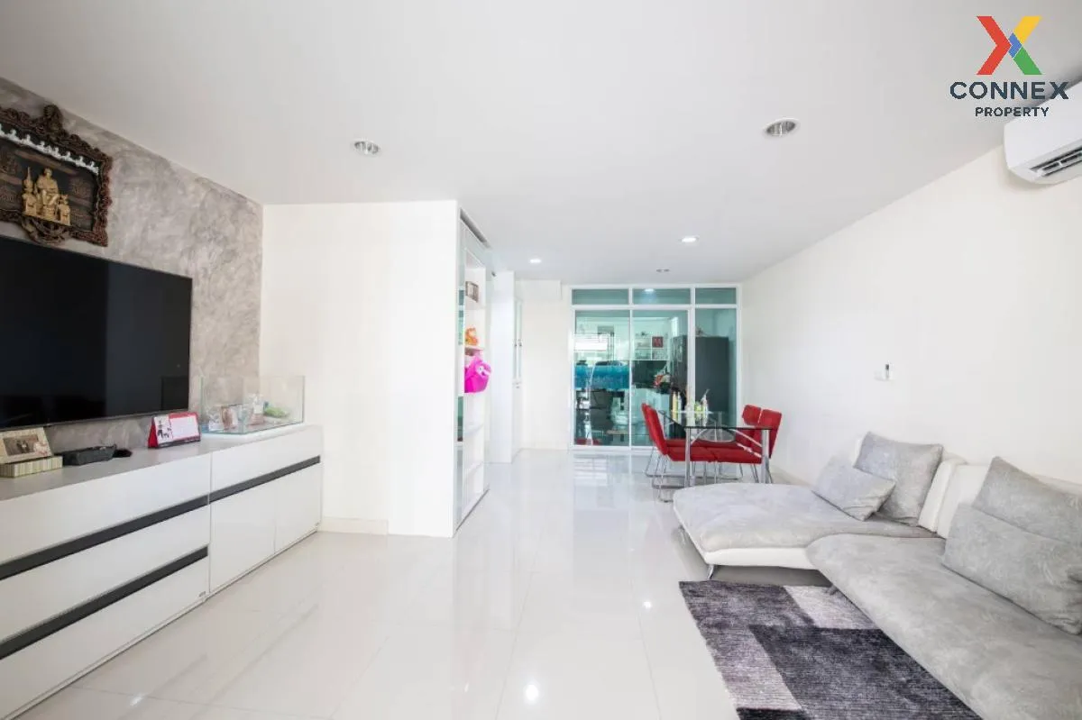 For Sale Townhouse/Townhome  , Pradya Biz Home Onnut , Prawet , P 4