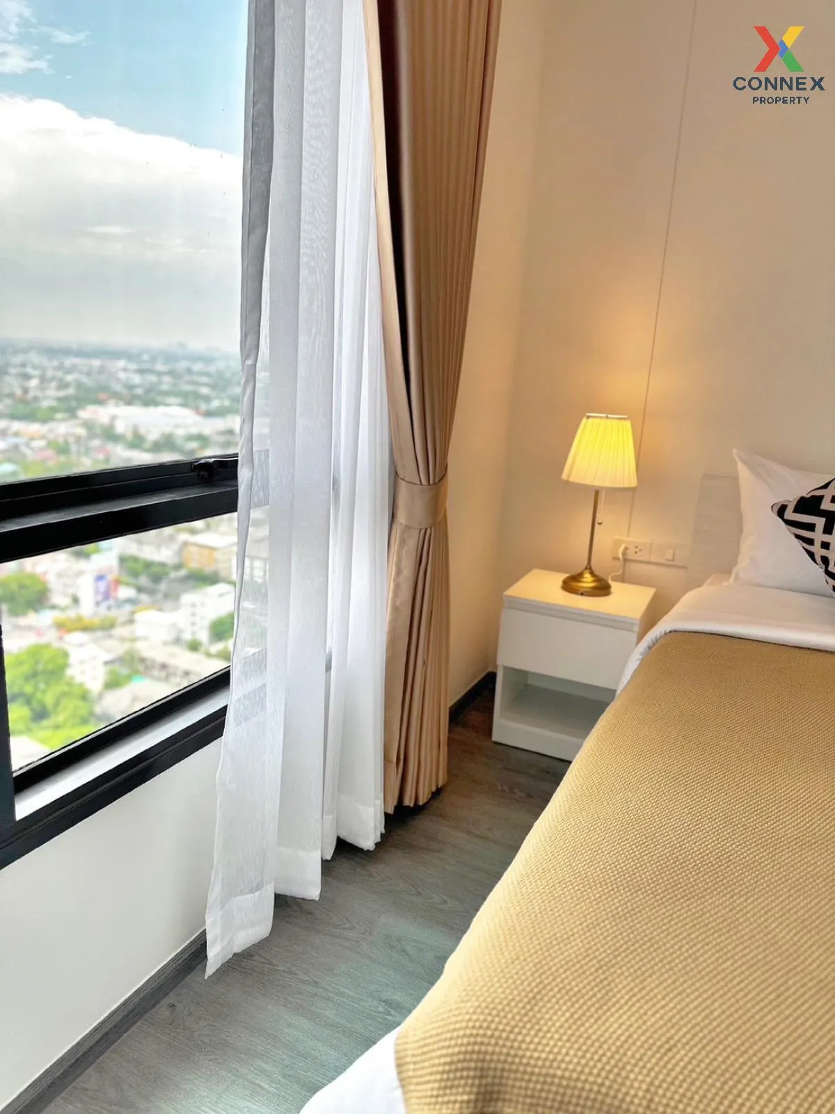 For Rent Condo , Rich Park Triple Station , ARL-Hua Mak , Suan Lu