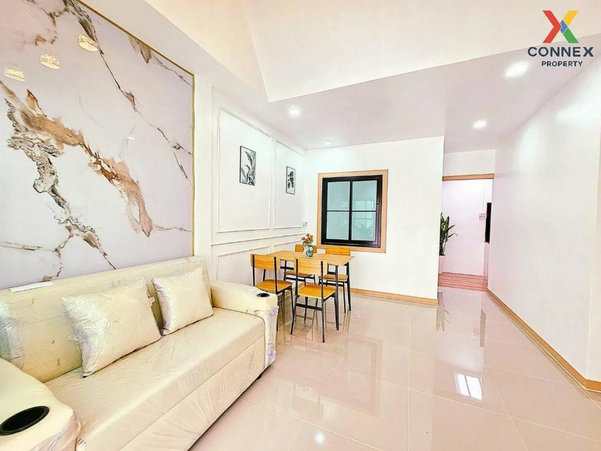 ขายทาวน์เฮ้าส์/ทาวน์โฮม  บ้านร่มเงาไม้ รีโนเวทใหม่ บางบัวทอง บางบ