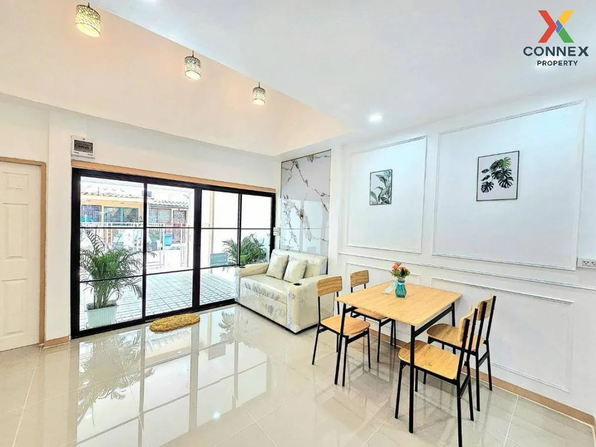 ขายทาวน์เฮ้าส์/ทาวน์โฮม  บ้านร่มเงาไม้ รีโนเวทใหม่ บางบัวทอง บางบ