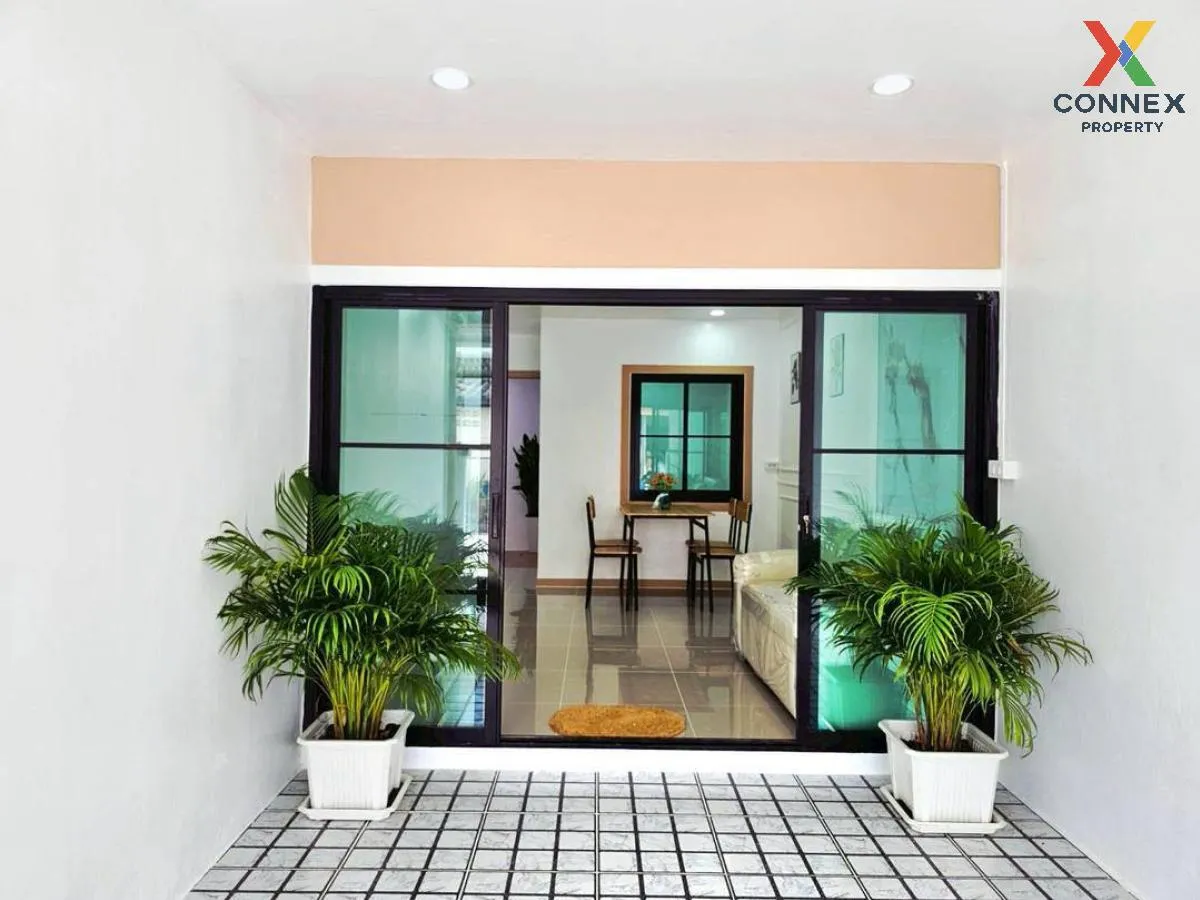 ขายทาวน์เฮ้าส์/ทาวน์โฮม  บ้านร่มเงาไม้ รีโนเวทใหม่ บางบัวทอง บางบ 4