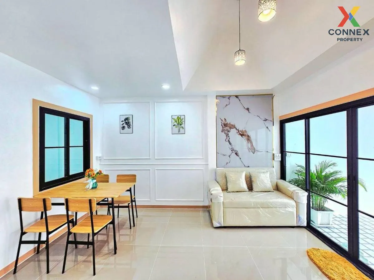 ขายทาวน์เฮ้าส์/ทาวน์โฮม  บ้านร่มเงาไม้ รีโนเวทใหม่ บางบัวทอง บางบ