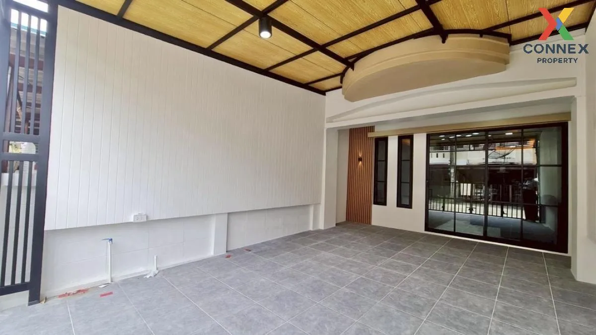 For Sale Townhouse/Townhome  , Muang Ramintra , Sam Wa Tawan Tok  3