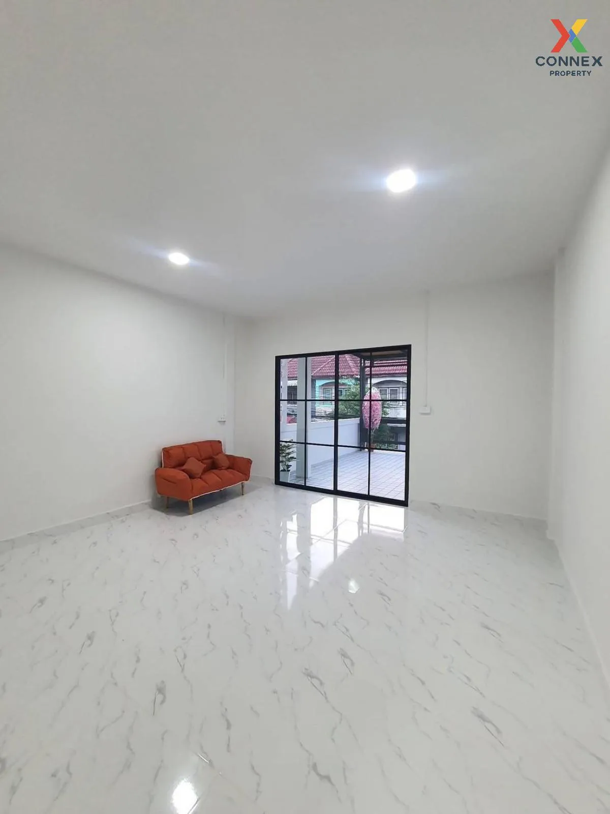 ขายทาวน์เฮ้าส์/ทาวน์โฮม  เปี่ยมสุข (ปากเกร็ดซอยวัดกู้) รีโนเวทใหม