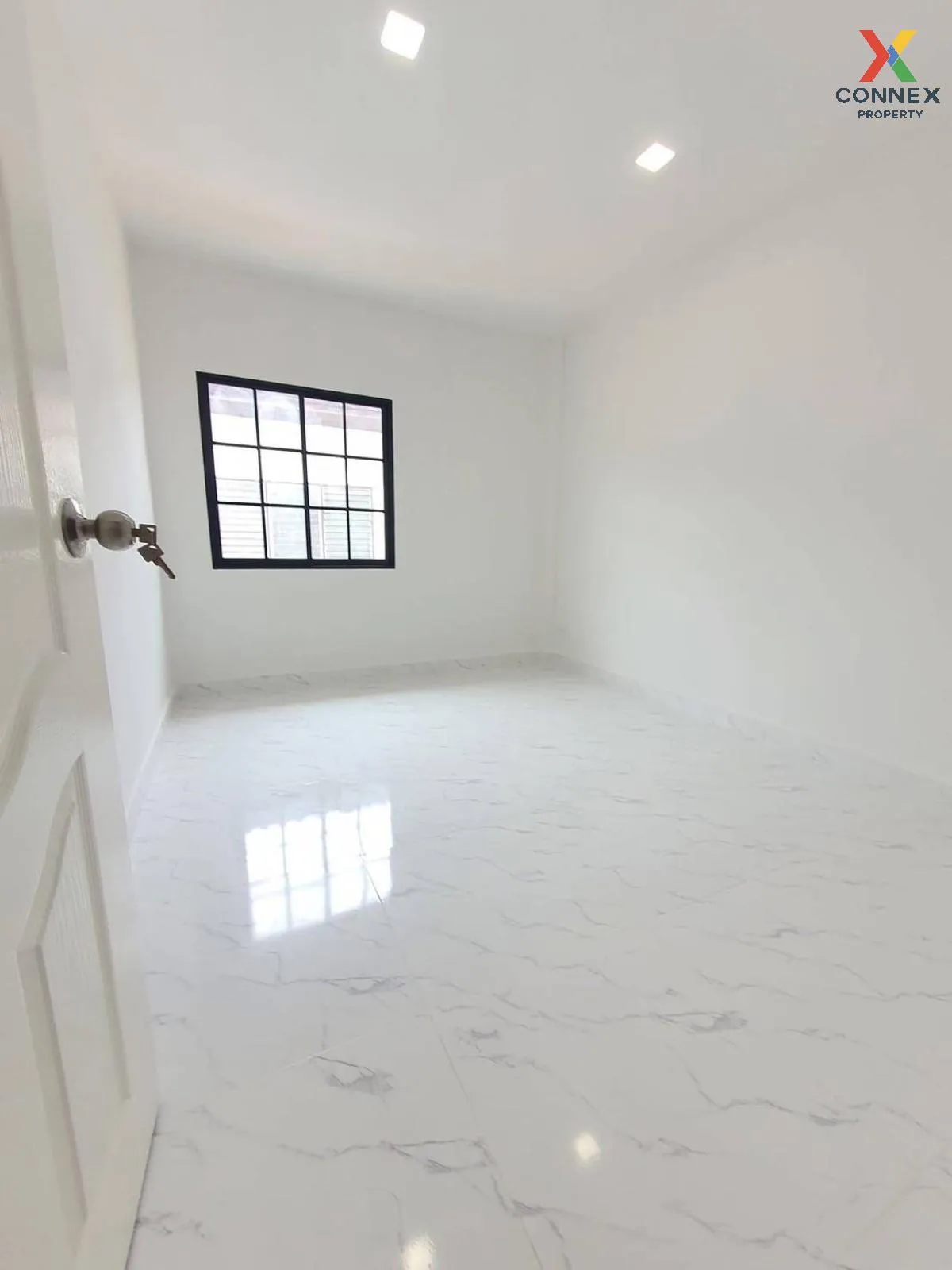 ขายทาวน์เฮ้าส์/ทาวน์โฮม  เปี่ยมสุข (ปากเกร็ดซอยวัดกู้) รีโนเวทใหม