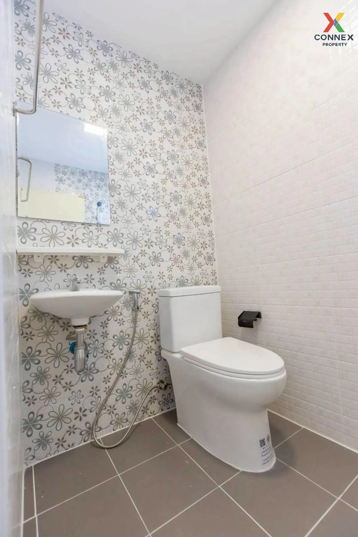 For Sale House , Baan Rattanathibet , wide frontage , newly renov For Sale House , Baan Rattanathibet , wide frontage , newly renov