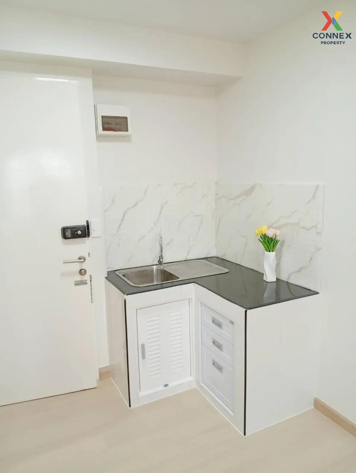 For Sale Condo , Iris Avenue Onnut - Wongwaen , ARL-Lat Krabang ,