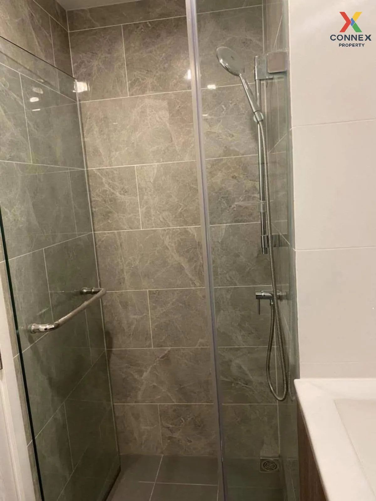 ขายคอนโด  ดิ เอ็กเซล ลาดพร้าว-สุทธิสาร MRT-ลาดพร้าว วังทองหลาง เข