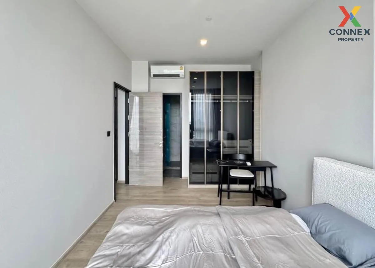 For Rent Condo , The Crest Park Residences , nice view , high flo For Rent Condo , The Crest Park Residences , nice view , high flo 4