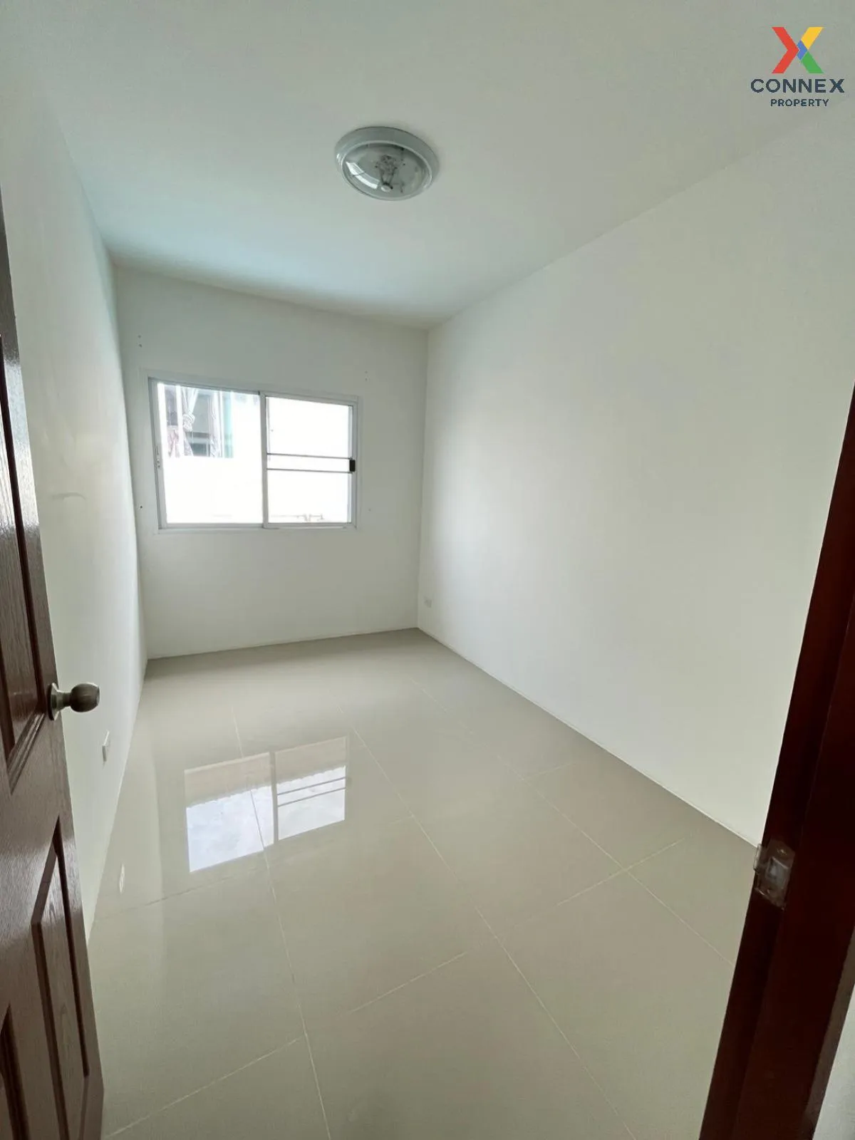 For Sale Townhouse/Townhome  , Baan Rommai 2 Bowin , Bo Win , Si 