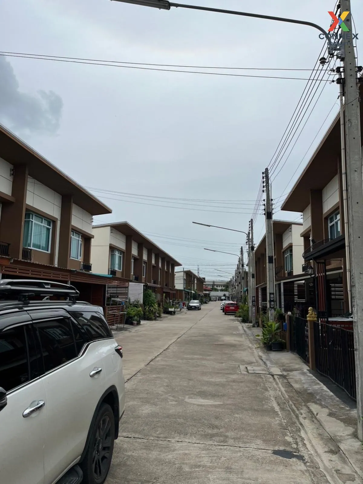 For Sale Townhouse/Townhome  , Baan Rommai 2 Bowin , Bo Win , Si 