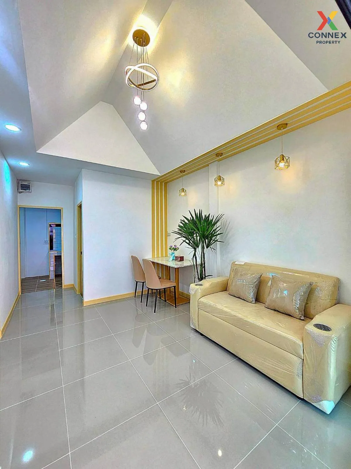 ขายทาวน์เฮ้าส์/ทาวน์โฮม  บ้านบัวทอง 4 บ้านกล้วย-ไทรน้อย รีโนเวทให