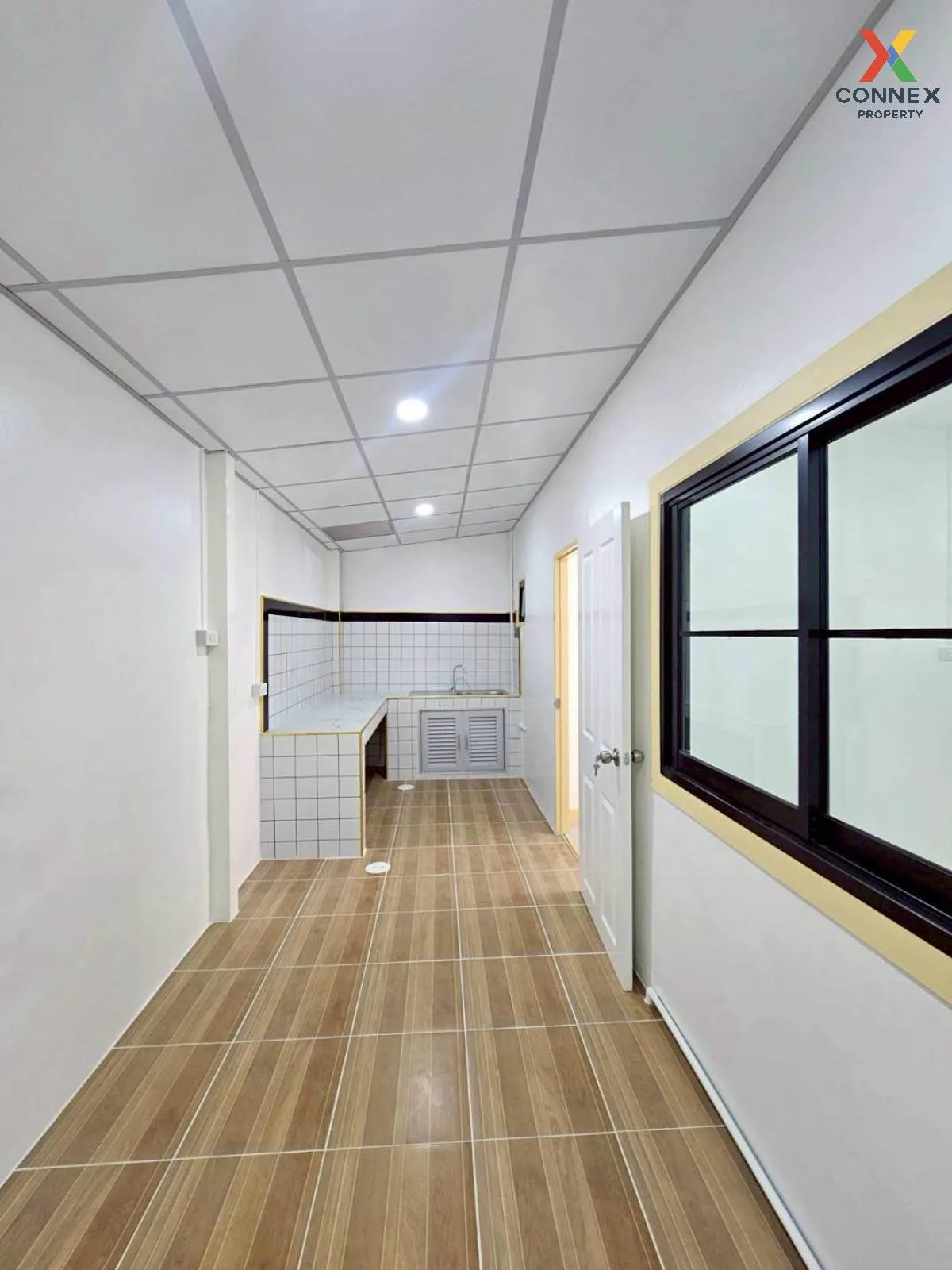 ขายทาวน์เฮ้าส์/ทาวน์โฮม  บ้านบัวทอง 4 บ้านกล้วย-ไทรน้อย รีโนเวทให