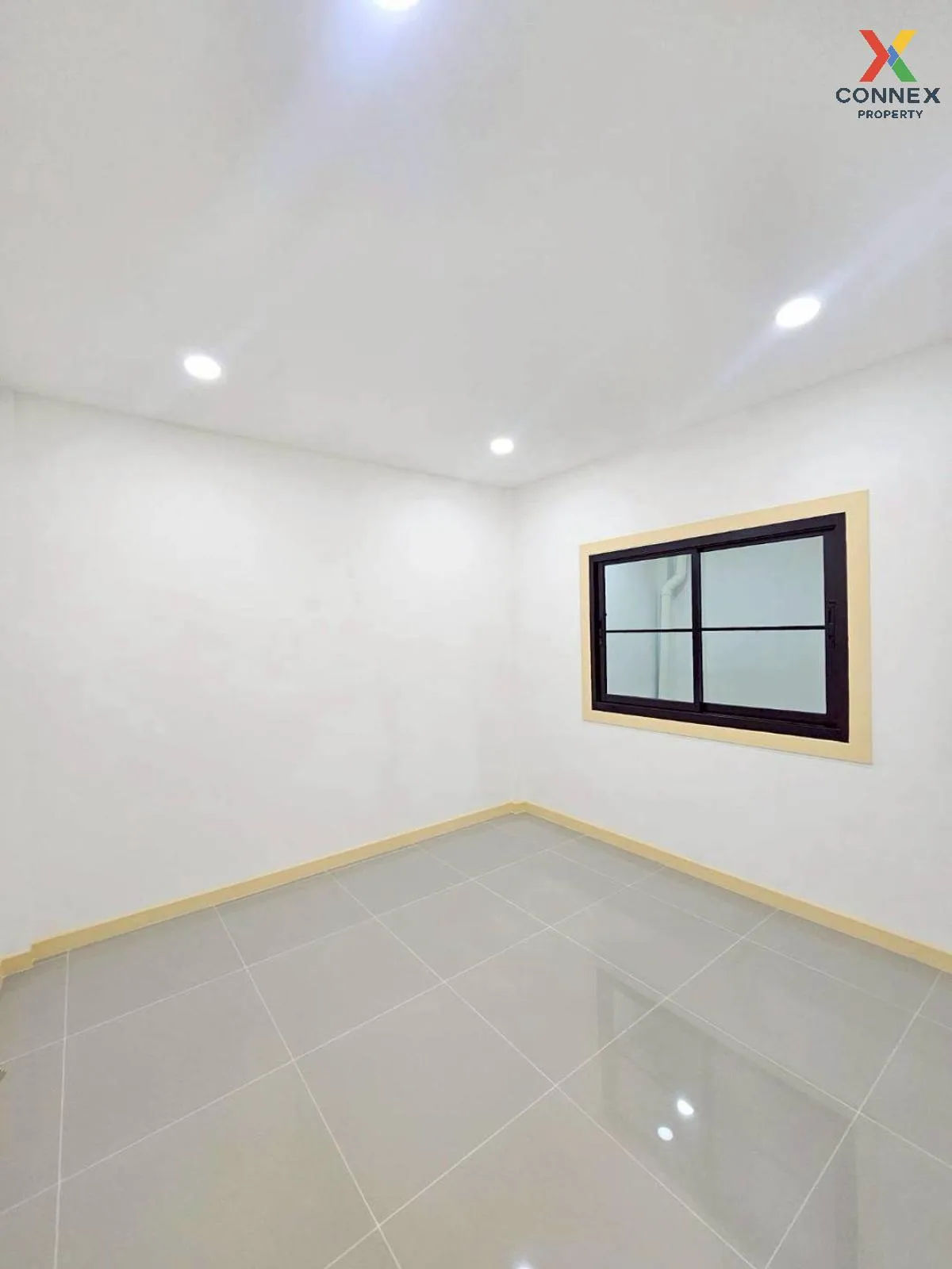 ขายทาวน์เฮ้าส์/ทาวน์โฮม  บ้านบัวทอง 4 บ้านกล้วย-ไทรน้อย รีโนเวทให