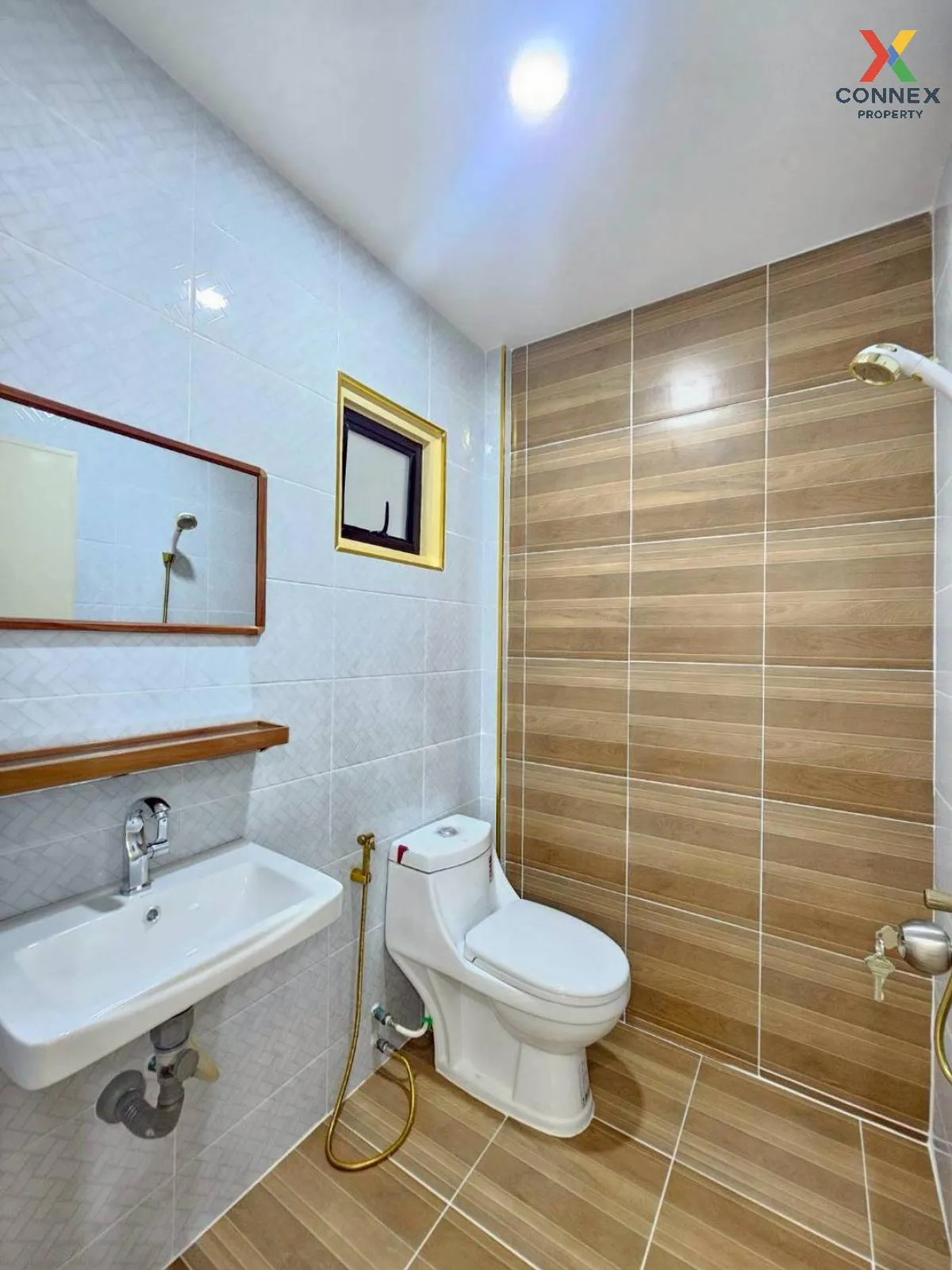 ขายทาวน์เฮ้าส์/ทาวน์โฮม  บ้านบัวทอง 4 บ้านกล้วย-ไทรน้อย รีโนเวทให