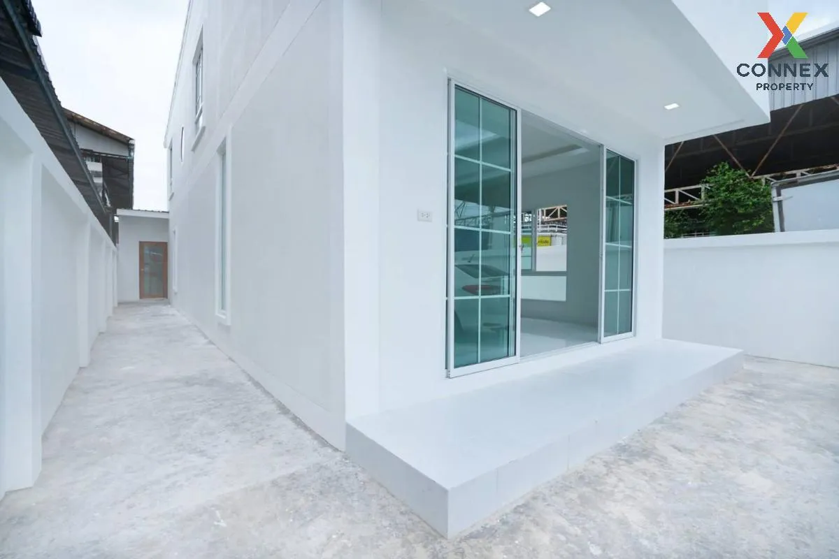 For Sale 2 - storey house area 60 square wah Soi Assumption 12 Ba 4
