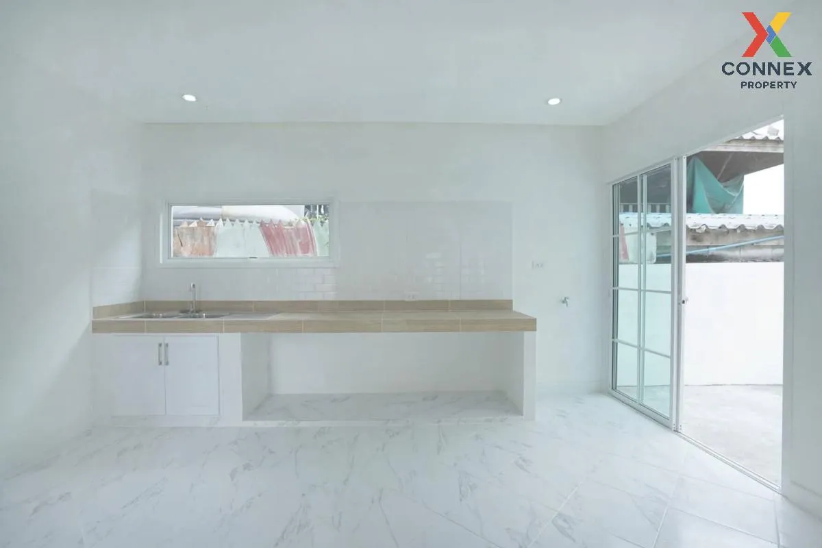 For Sale 2 - storey house area 60 square wah Soi Assumption 12 Ba