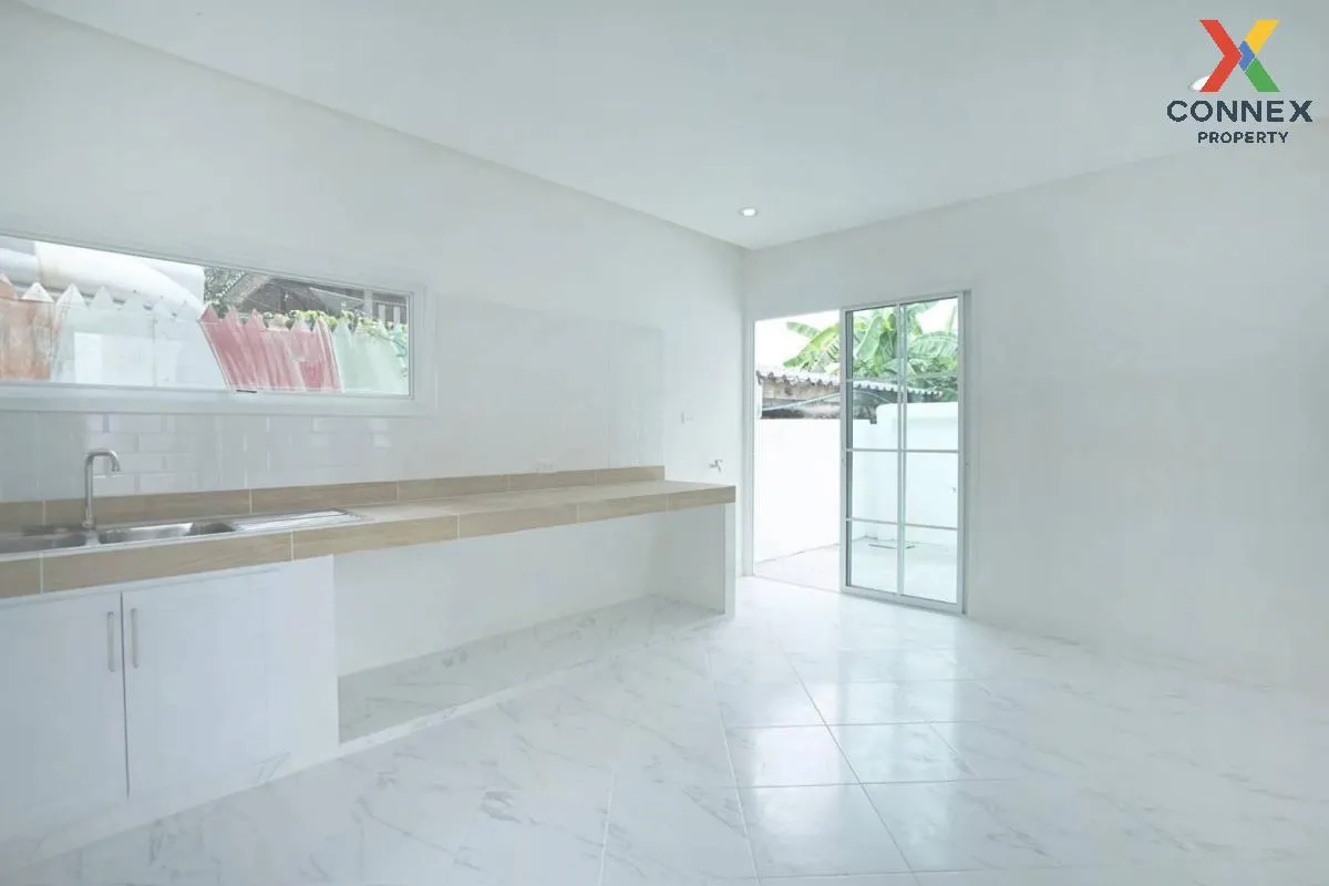 For Sale 2 - storey house area 60 square wah Soi Assumption 12 Ba