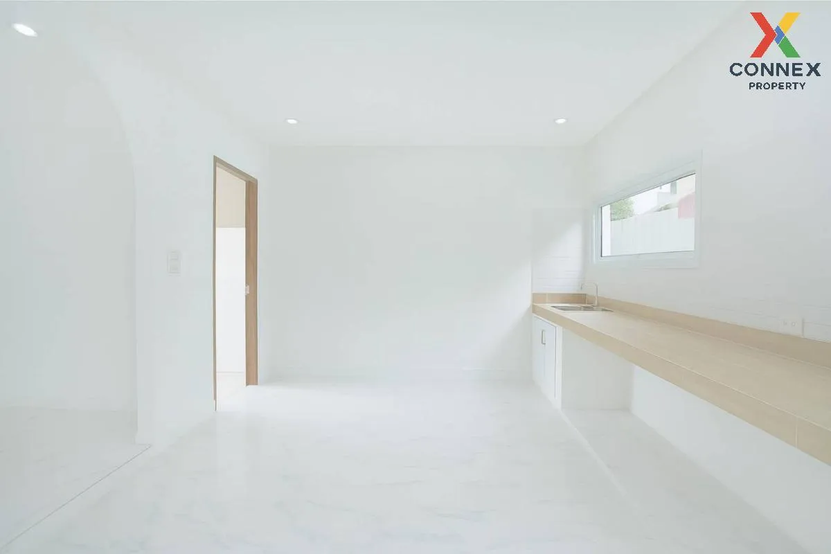 For Sale 2 - storey house area 60 square wah Soi Assumption 12 Ba