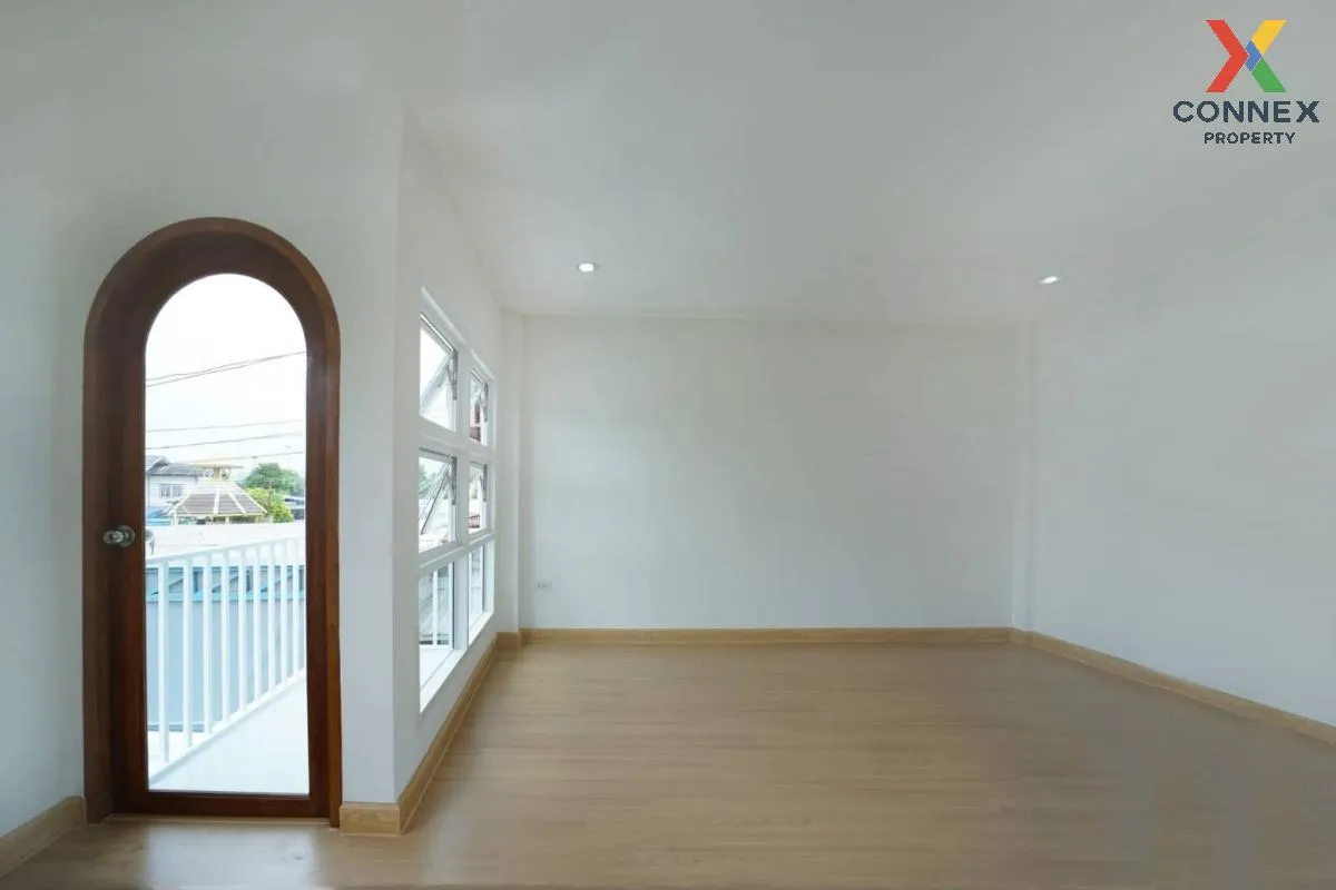 For Sale 2 - storey house area 60 square wah Soi Assumption 12 Ba