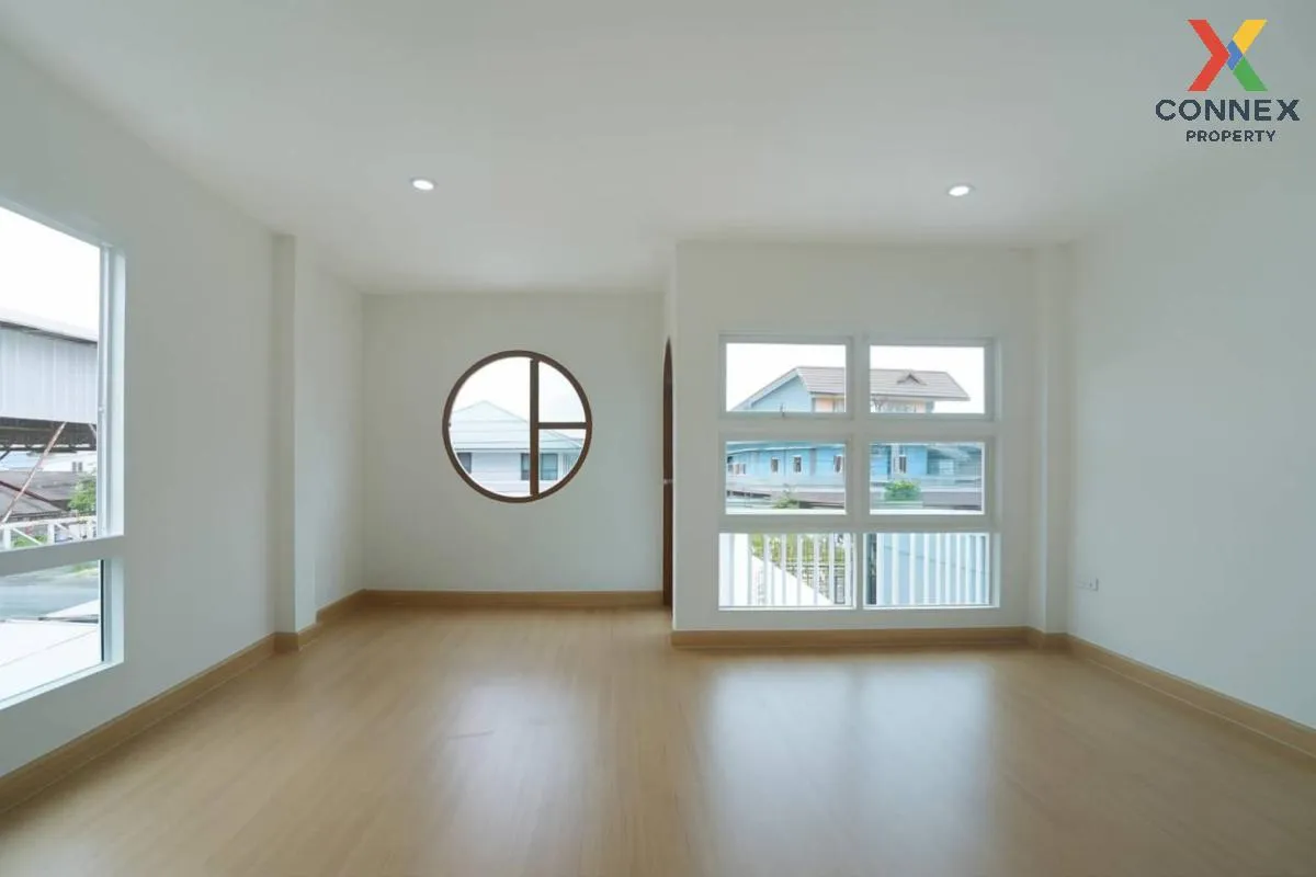 For Sale 2 - storey house area 60 square wah Soi Assumption 12 Ba