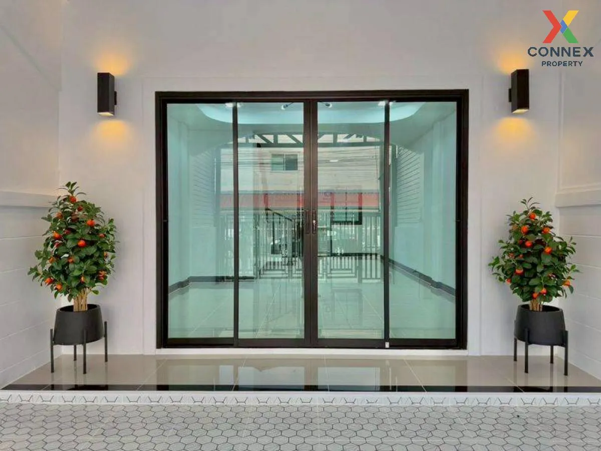 For Sale Townhouse/Townhome  , Piyawararom 2 , newly renovated ,  For Sale Townhouse/Townhome  , Piyawararom 2 , newly renovated ,  3