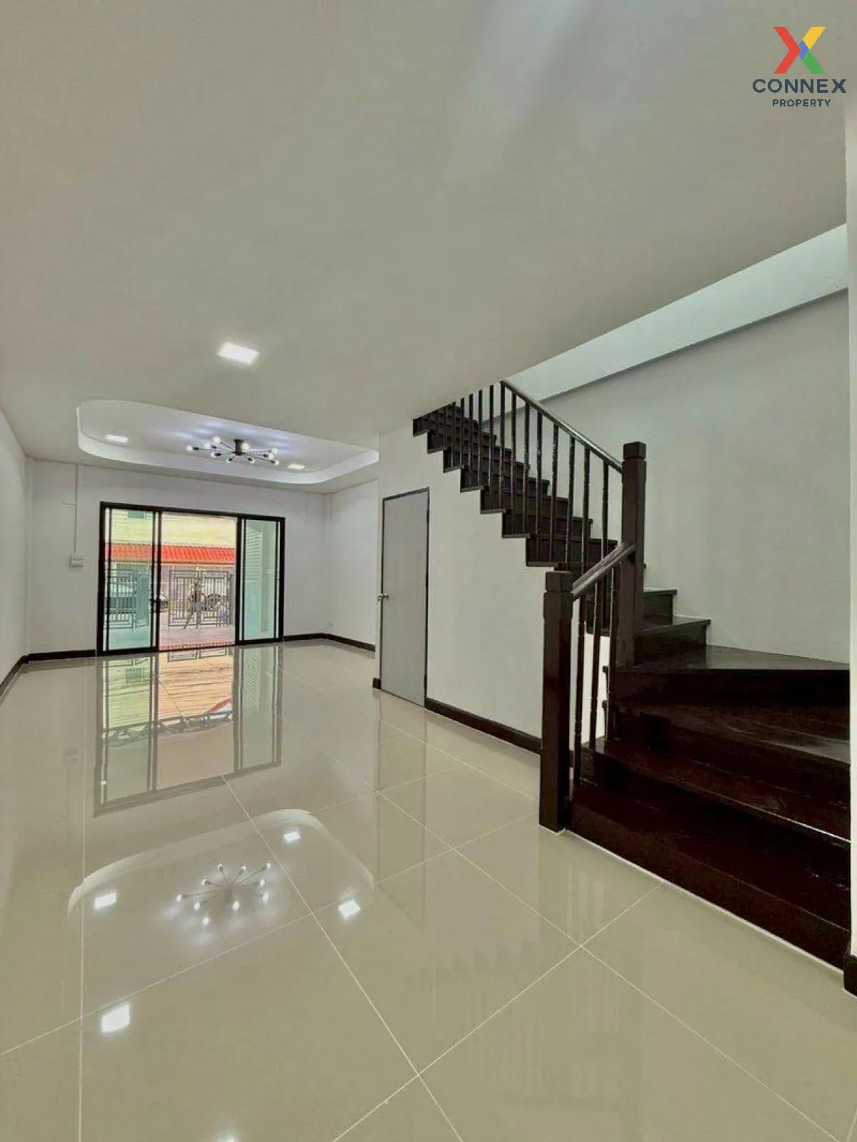For Sale Townhouse/Townhome  , Piyawararom 2 , newly renovated ,  For Sale Townhouse/Townhome  , Piyawararom 2 , newly renovated ,