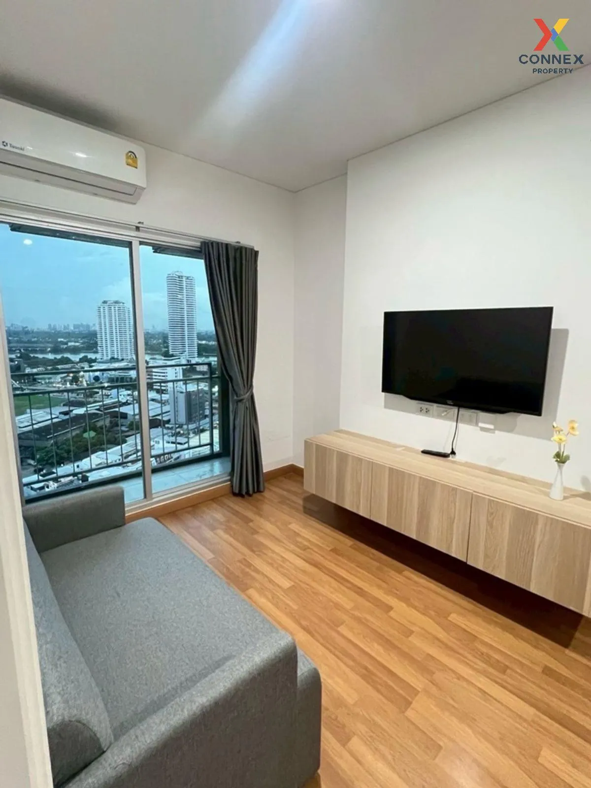 เช่าคอนโด  ลุมพินี เพลส พระราม 3 - ริเวอร์ไรน์ บางโพงพาง เขต ยานน 2