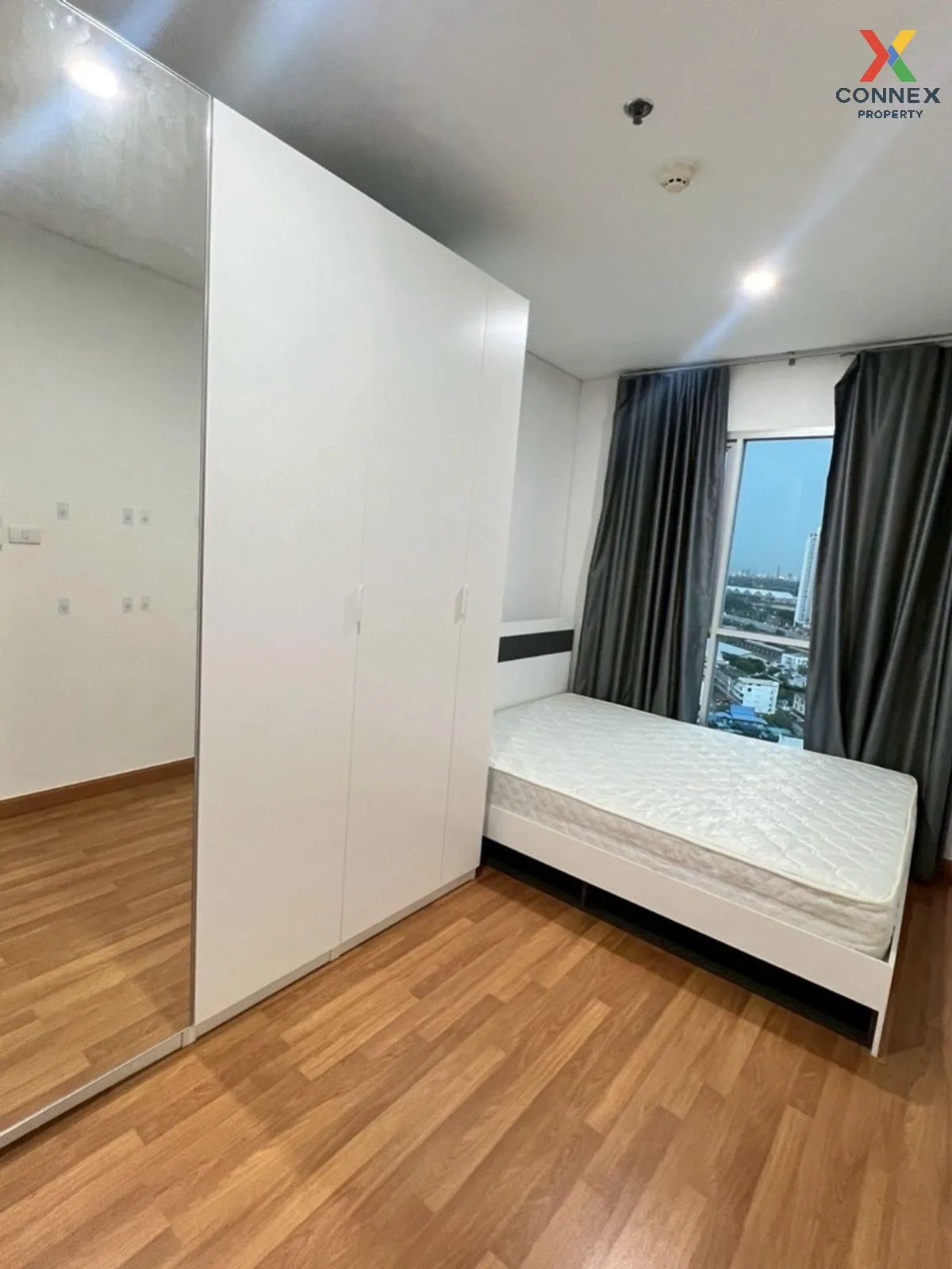 เช่าคอนโด  ลุมพินี เพลส พระราม 3 - ริเวอร์ไรน์ บางโพงพาง เขต ยานน