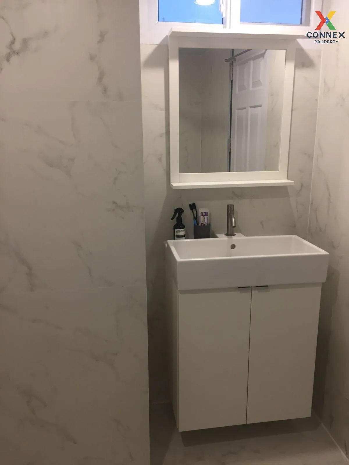 For Rent Condo , Pathumwan Place , corner unit , Wang Mai , Pathu