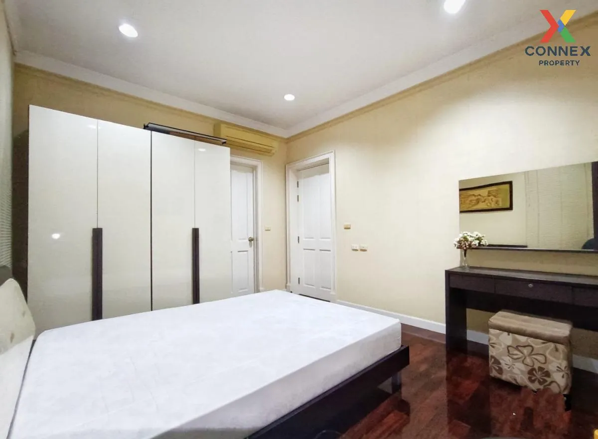 For Sale House , Narasiri Sathorn - Wongwaen , wide frontage , ne