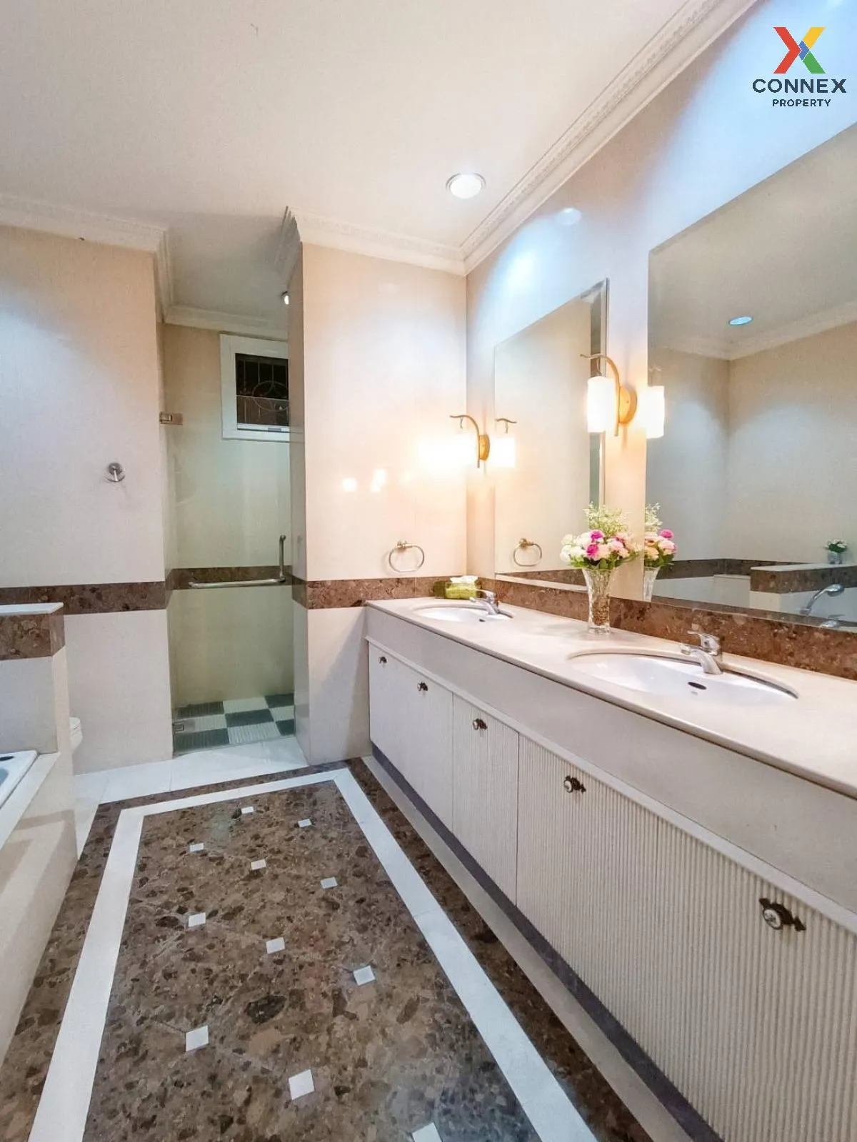 For Sale House , Narasiri Sathorn - Wongwaen , wide frontage , ne