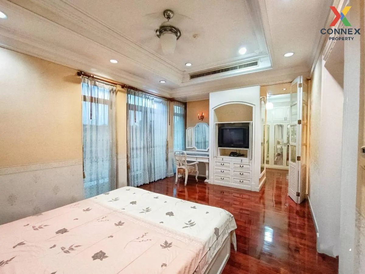 For Sale House , Narasiri Sathorn - Wongwaen , wide frontage , ne